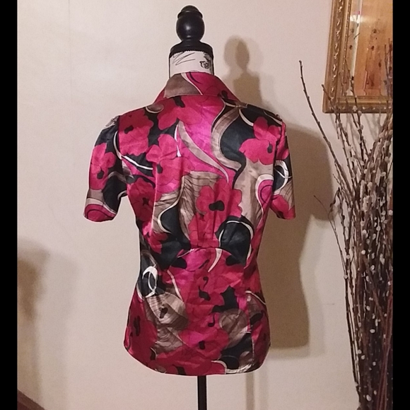 Guess Blouse - Picture 2 of 4